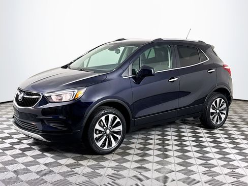 Used 2022 Buick Encore Preferred w/ Safety Package image 4