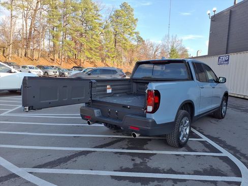 Used 2025 Honda Ridgeline TrailSport image 10