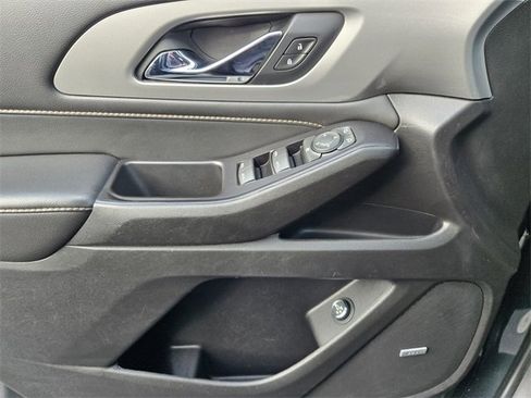 Used 2020 Chevrolet Traverse RS w/ LPO, 'HIT The Road' Package image 32