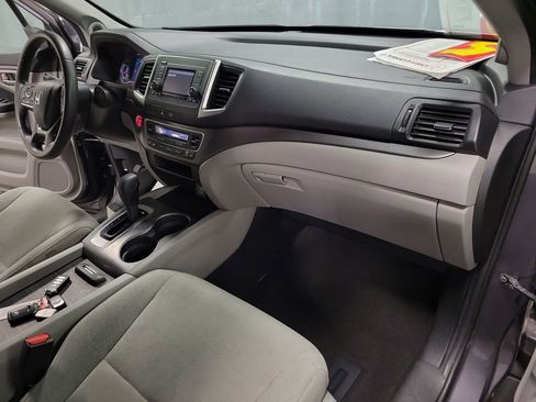 Used 2020 Honda Pilot LX image 25