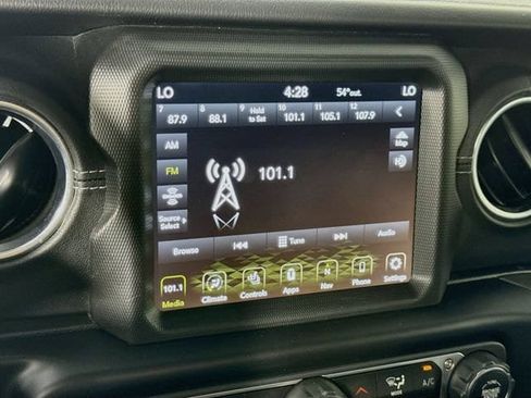 Used 2021 Jeep Wrangler Unlimited Sahara w/ Cold Weather Group AWD/4WD image 15