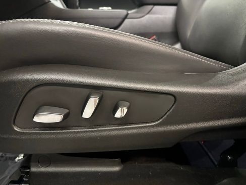 Certified 2025 Cadillac XT5 Premium Luxury image 7