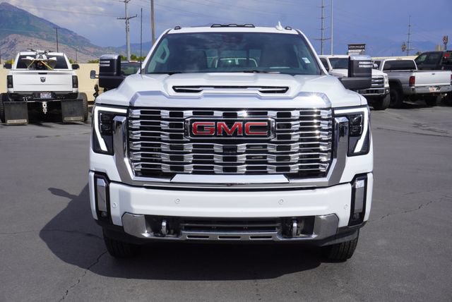 Used 2026 GMC Sierra 3500 Denali w/ Denali Reserve Package AWD/4WD image 6