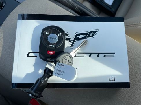 Used 2007 Chevrolet Corvette Coupe w/ Preferred Equipment Group RWD image 44
