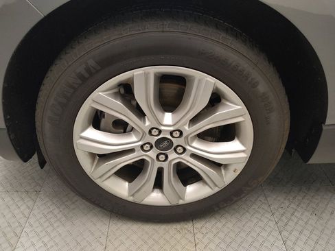 Used 2023 Ford Edge Titanium image 31