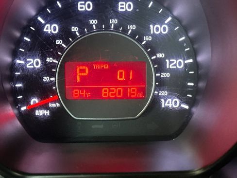 Used 2019 Kia Soul + FWD image 28