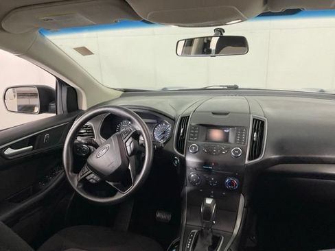 Used 2018 Ford Edge SE FWD image 30