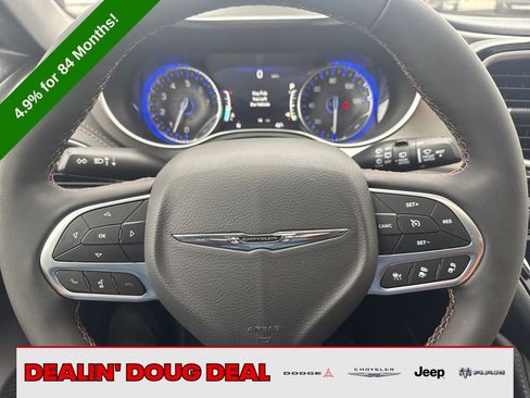 New 2026 Chrysler Pacifica Pinnacle image 12