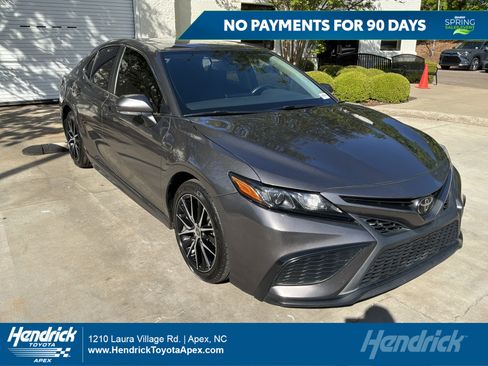 Used 2023 Toyota Camry SE w/ Convenience Package image 1