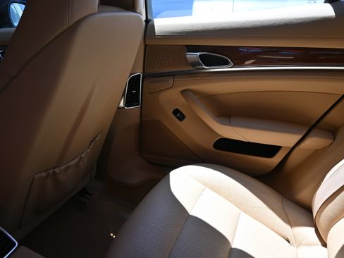 Used 2011 Porsche Panamera S RWD image 68