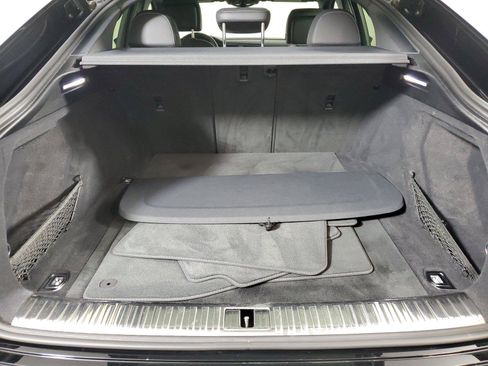 Used 2023 Audi e-tron Premium Plus w/ Premium Plus Package AWD/4WD image 6