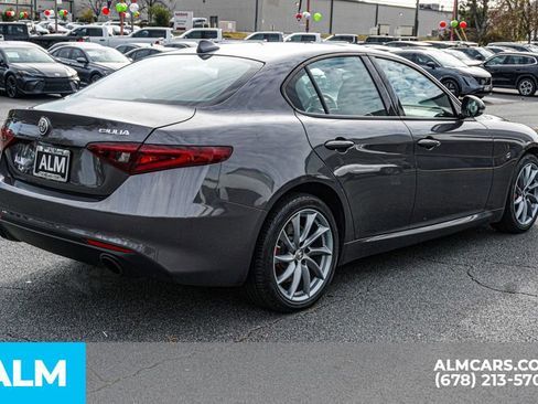 Used 2023 Alfa Romeo Giulia Sprint image 6