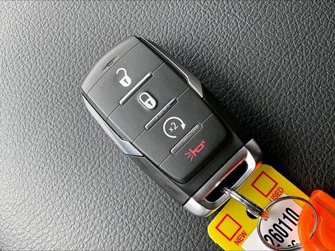 New 2026 RAM 1500 4x4 Crew Cab image 27