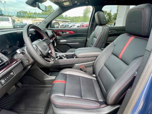 New 2026 Chevrolet Traverse RS w/ LPO, Floor Liner Package image 14