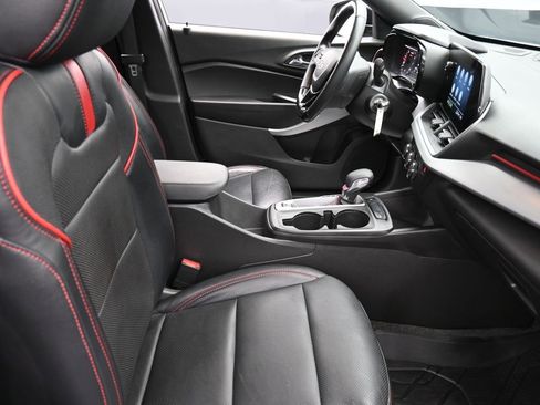 Used 2024 Chevrolet Trax RS w/ Driver Confidence Package image 17