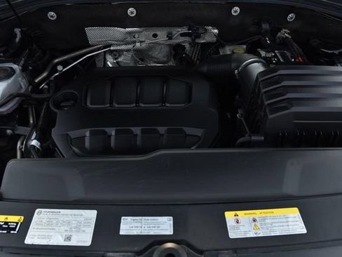 Certified 2024 Volkswagen Atlas Cross Sport SE AWD/4WD image 26