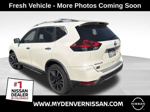 Used 2018 Nissan Rogue SL w/ Premium Package AWD/4WD image 1