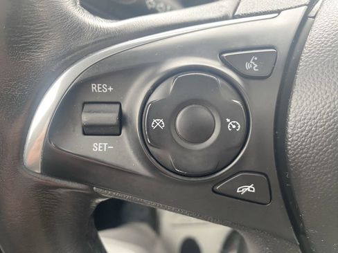 Used 2019 Buick Enclave Essence w/ LPO, Sport Appearance Package image 20