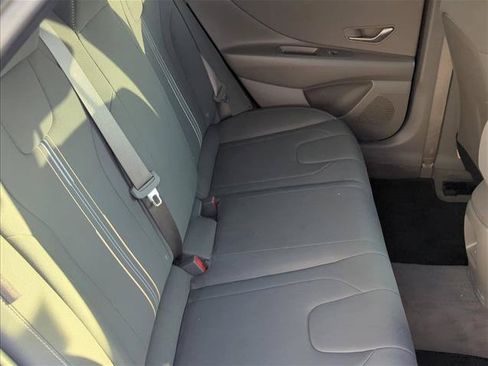 Used 2025 Hyundai Elantra Sport FWD image 23