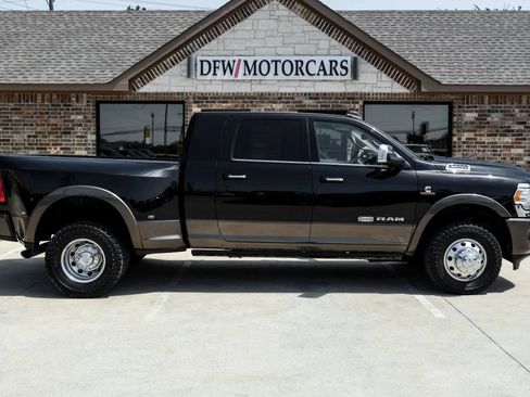 Used 2022 RAM 3500 Limited AWD/4WD image 11