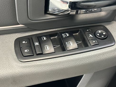 Used 2019 RAM 1500 Big Horn RWD image 13