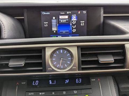 Used 2016 Lexus IS 200t image 30