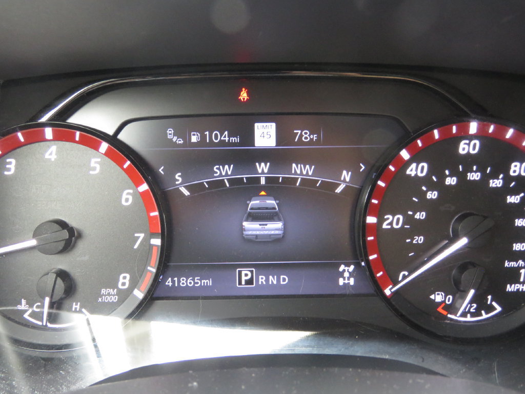 Used 2022 Nissan Frontier PRO-4X w/ Technology Package AWD/4WD image 19