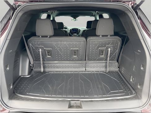 Used 2023 Chevrolet Traverse LT w/ LPO, Floor Liner Package image 33