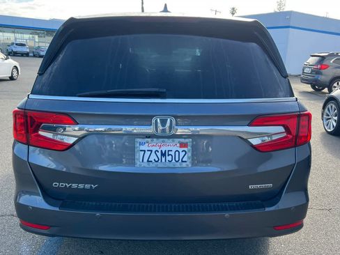 Used 2018 Honda Odyssey Touring image 5