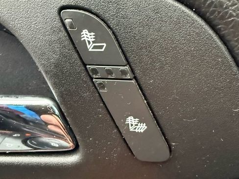 Used 2012 Chevrolet Avalanche LT image 18