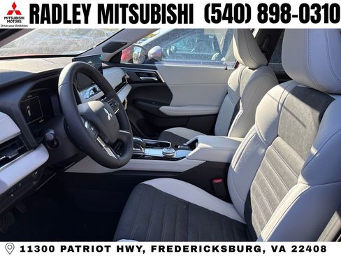 New 2026 Mitsubishi Outlander SE AWD/4WD image 10