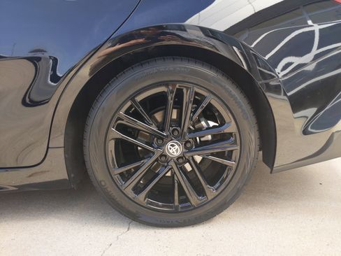 Used 2025 Toyota Camry SE w/ Multimedia Upgrade Package image 34