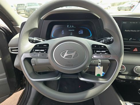 Certified 2026 Hyundai Elantra SE FWD image 12