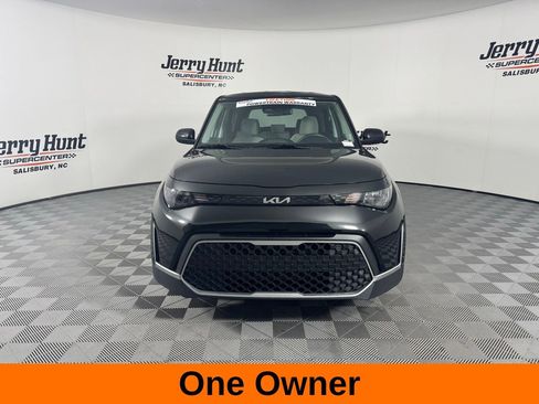 Used 2025 Kia Soul LX w/ LX Technology Package FWD image 5