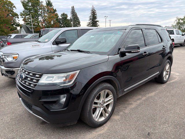 Used 2016 Ford Explorer XLT w/ Equipment Group 202A AWD/4WD image 3