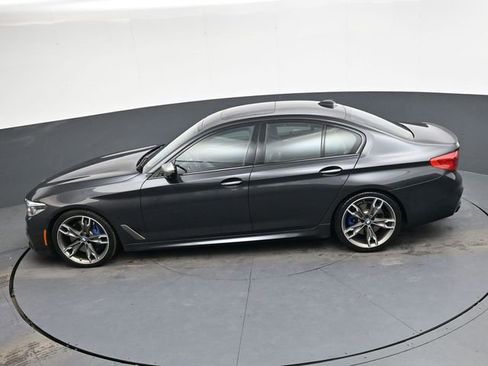 Used 2018 BMW M550i xDrive image 26