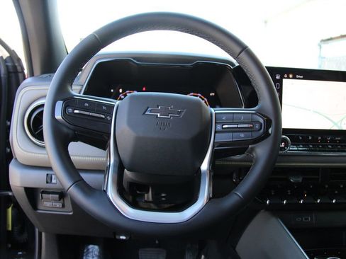 Certified 2024 Chevrolet Colorado ZR2 w/ Technology Package image 14