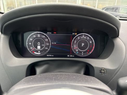 Used 2019 Jaguar F-PACE S image 4