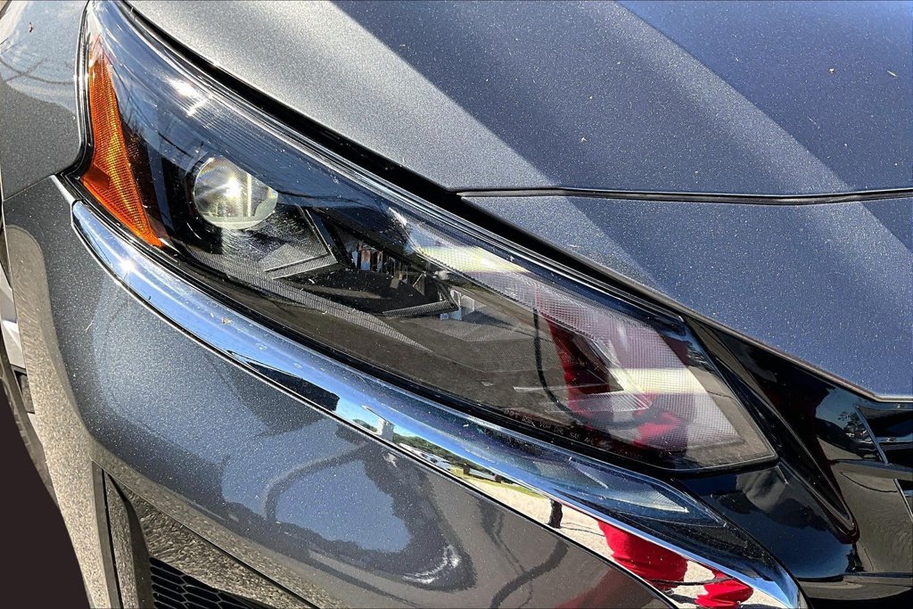 Used 2025 Nissan Altima 2.5 S FWD image 36