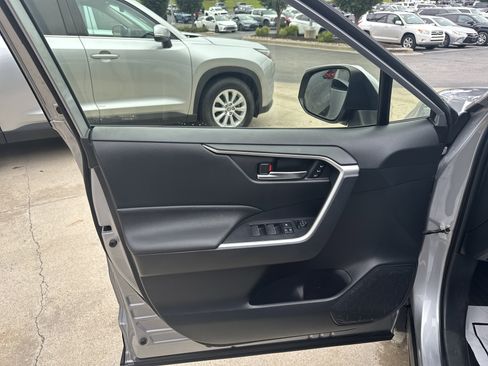 Used 2022 Toyota RAV4 XLE Premium AWD/4WD image 13