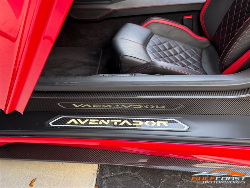 Used 2019 Lamborghini Aventador S AWD/4WD image 29