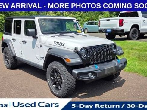 Used 2023 Jeep Wrangler Unlimited w/ Cold Weather Group AWD/4WD image 1