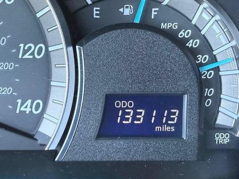 Used 2012 Toyota Camry SE FWD image 11