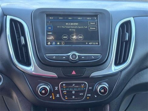 Used 2019 Chevrolet Equinox LT w/ Driver Convenience Package image 21