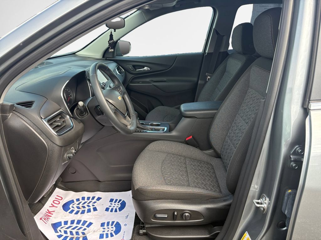 Used 2024 Chevrolet Equinox LT w/ LPO, Floor Liner Package AWD/4WD image 12