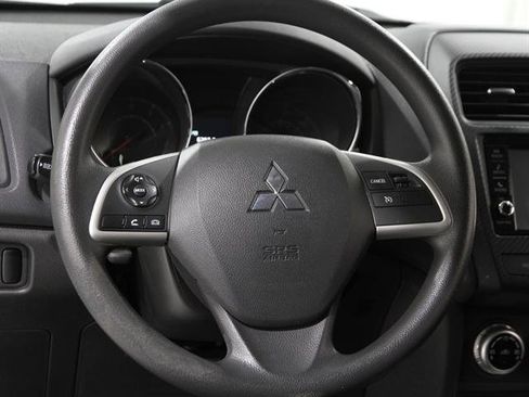 Used 2021 Mitsubishi Outlander Sport ES image 7