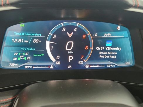 Used 2024 Chevrolet Corvette Stingray Premium Cpe w/ Z51 Performance Package RWD image 20