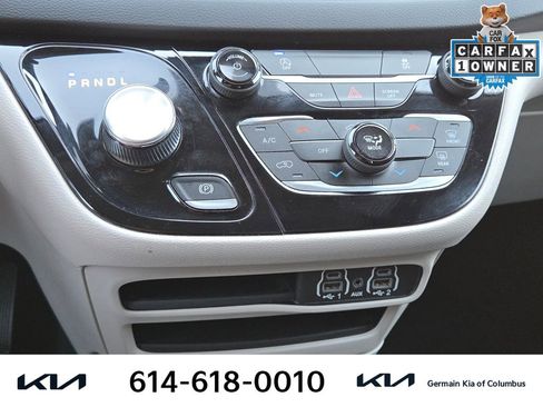 Used 2023 Chrysler Voyager LX FWD image 25