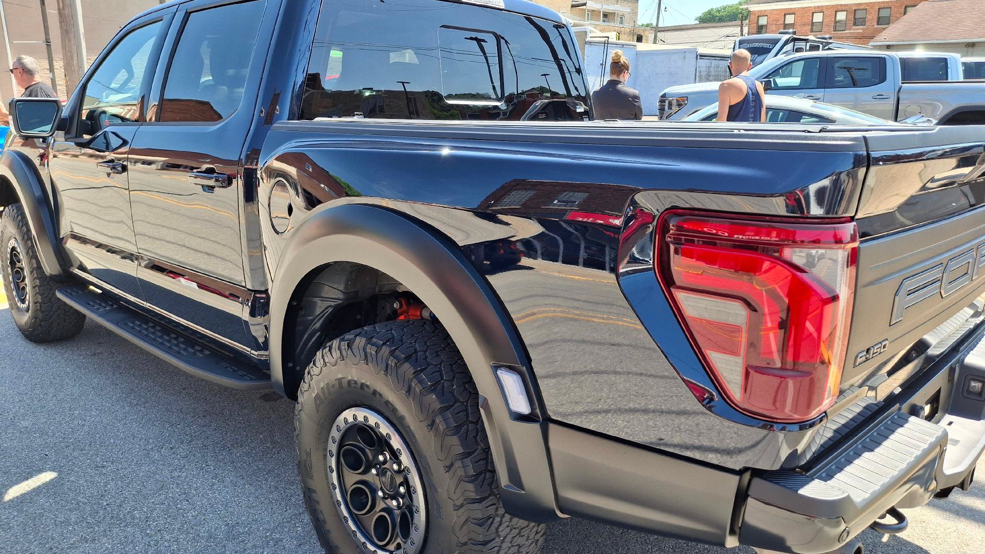 Used 2025 Ford F150 Raptor AWD/4WD image 4