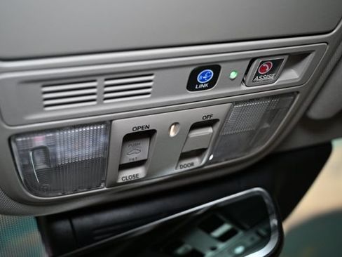Used 2018 Honda Accord Touring image 47